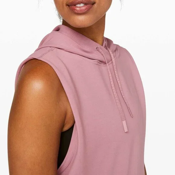 Lululemon Woman's Size 10 Stronger as One Sleeveless Hoodie Vintage Mauve - Picture 8 of 13